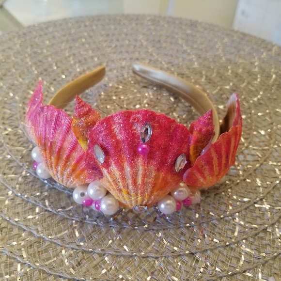 Handmade Mermaid🧜🏼♀️ Skirt & Crown Costume + Shell cups with pearl Details - Picture 8 of 8